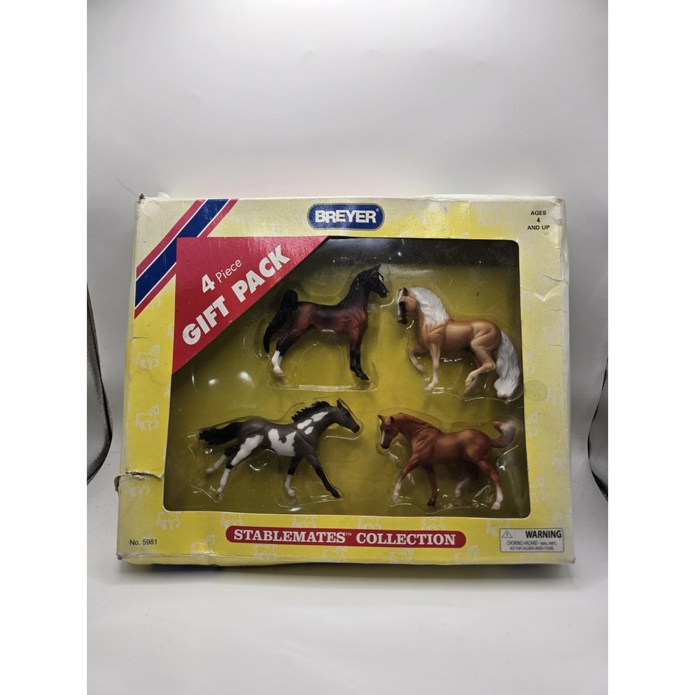 Breyer Stablemates Collection Four Horses 4 Piece No. 5995